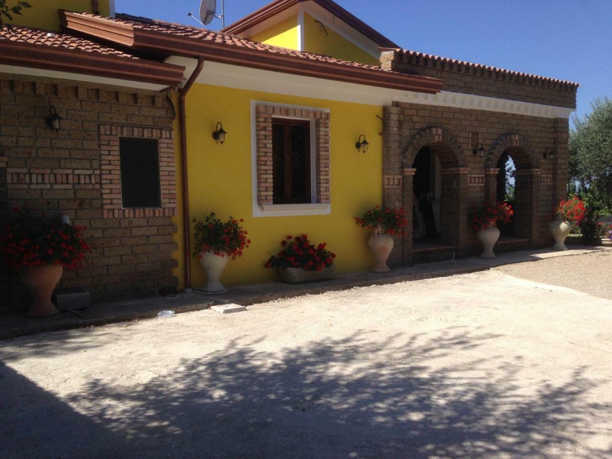 Villa "Casa Al Chiazzullo" Mirabella Eclano Bagian luar foto