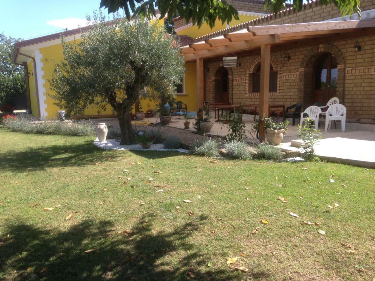 Villa "Casa Al Chiazzullo" Mirabella Eclano Bagian luar foto